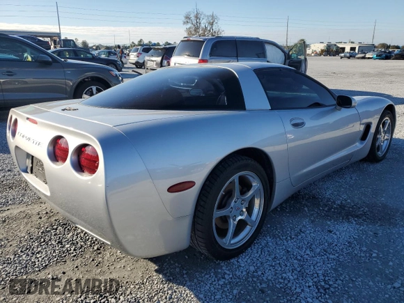 2002 Chevrolet Corvette with VIN 1G1YY22G825116143, listed as a Copart auction lot 88000745 with 78,714 mi miles and Salvage Title. Bid and sale history available at carsss.com. Image 3.