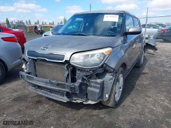2015 Kia Soul with VIN KNDJN2A2XF7169413, listed as a IAAI auction lot 41749116 with 143,769 mi miles. Bid and sale history available at carsss.com. Image 2.