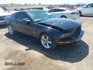 2006 Ford Mustang GT Deluxe with VIN 1ZVHT82H965254102, listed as a IAAI auction lot 41984368 with 185,498 mi miles. Bid and sale history available at carsss.com. Image 1.