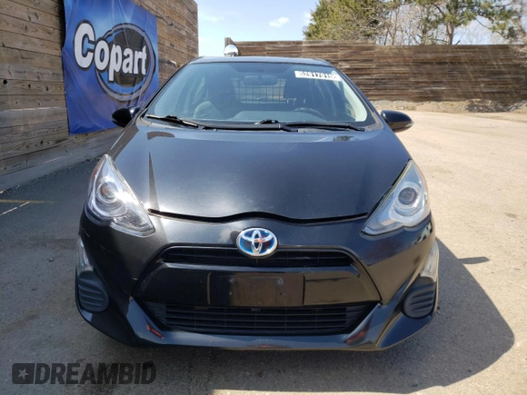 2016 Toyota Prius One with VIN JTDKDTB30G1119807, listed as a Copart auction lot 52917015 with 77,574 mi miles and Clean Title. Bid and sale history available at DreamBid. Image 5.