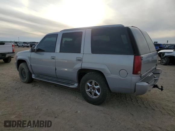 2000 GMC Denali z VIN 1GKEK63R9YR225073, wystawiony jako Copart lot #86819964 z przebiegiem 207 827 mil mil oraz Szkody całkowita. Historia ofert i sprzedaży dostępna na DreamBid. Obrazek 2.