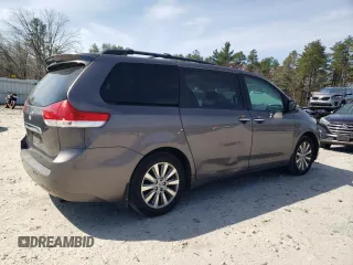 2013 Toyota Sienna XLE with VIN 5TDDK3DC0DS053561, listed as a Copart auction lot 53786685 with 332,714 mi miles and Clean Title. Bid and sale history available at DreamBid. Image 3.