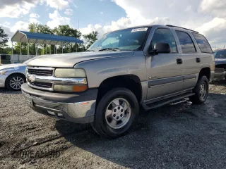 2003 Chevrolet Tahoe LS z VIN 1GNEC13ZX3R250768, wystawiony jako Copart lot #56576895 z przebiegiem Nie podano mil oraz Szkoda całkowita • Salvage title. Historia ofert i sprzedaży dostępna na DreamBid. Obrazek 1.