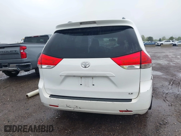 2012 Toyota Sienna LE AAS with VIN 5TDKK3DC3CS208853, listed as a IAAI auction lot 42205012 with 197,286 mi miles. Bid and sale history available at carsss.com. Image 16.