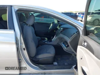 2014 Hyundai Sonata GLS with VIN 5NPEB4AC4EH897513, listed as a IAAI auction lot 41953553 with 209,502 mi miles and . Bid and sale history available at DreamBid. Image 5.