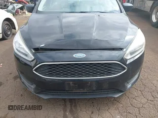 2018 Ford Focus S with VIN 1FADP3E22JL313646, listed as a IAAI auction lot 41903662 with 37,244 mi miles. Bid and sale history available at carsss.com. Image 6.