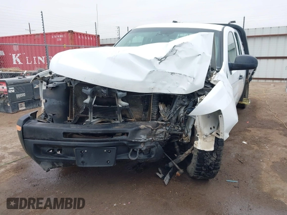 2010 Chevrolet Silverado 1500 with VIN 1GCSKPE32AZ189987, listed as a IAAI auction lot 41443898 with 175,896 mi miles and . Bid and sale history available at DreamBid. Image 6.