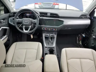 2024 Audi Q3 S line Premium Plus z VIN WA1EECF38R1019391, wystawiony jako Copart lot #47124395 z przebiegiem 9 509 mil mil oraz Szkoda całkowita • Salvage title. Historia ofert i sprzedaży dostępna na DreamBid. Obrazek 8.