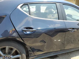 2021 Mazda Mazda3 Hatchback Preferred with VIN JM1BPBLL7M1344348, listed as a Copart auction lot 62594054 with 37,501 mi miles and Salvage Title. Bid and sale history available at carsss.com. Image 10.