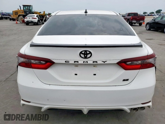 2022 Toyota Camry SE with VIN 4T1G11AK8NU033910, listed as a Copart auction lot 53079455 with 28,298 mi miles and Salvage Title. Bid and sale history available at carsss.com. Image 6.