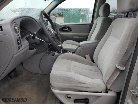 2005 Chevrolet TrailBlazer LS with VIN 1GNDT13S352218044, listed as a Copart auction lot 50976025 with NaN miles and Salvage Title. Bid and sale history available at carsss.com. Image 7.