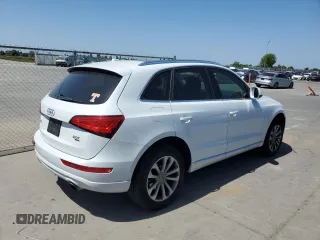 2014 Audi Q5 Premium Plus with VIN WA1LFAFP7EA102770, listed as a Copart auction lot 53556245 with 106,483 mi miles and Salvage Title. Bid and sale history available at carsss.com. Image 3.