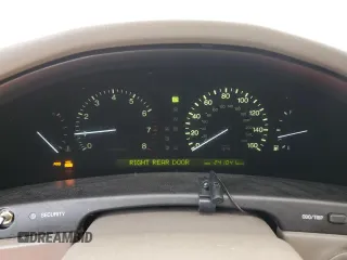 2000 Lexus LS 400 z VIN JT8BH28F2Y0180338, wystawiony jako Copart lot #46099195 z przebiegiem 241 041 mil mil oraz Szkoda całkowita • Salvage title. Historia ofert i sprzedaży dostępna na DreamBid. Obrazek 9.