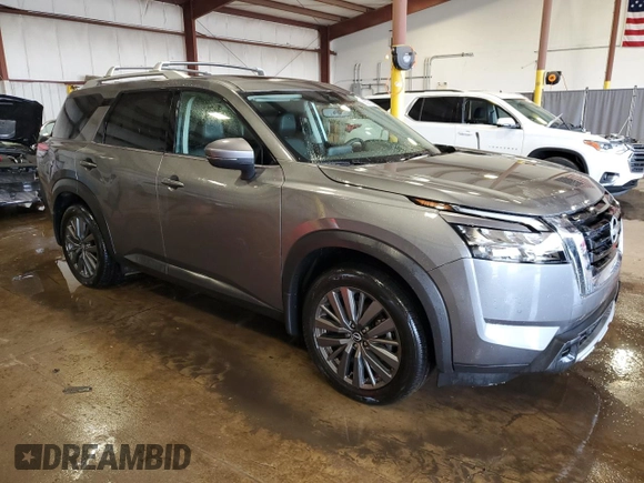2024 Nissan Pathfinder SL z VIN 5N1DR3CD6RC272468, wystawiony jako Copart lot #58295815 z przebiegiem 5 147 mil mil oraz Szkoda całkowita • Salvage title. Historia ofert i sprzedaży dostępna na DreamBid. Obrazek 4.