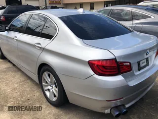2013 BMW 5 Series 528i with VIN WBAXG5C5XDD233958, listed as a Copart auction lot 68722414 with 103,543 mi miles and . Bid and sale history available at carsss.com. Image 3.