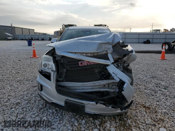 2017 GMC Terrain SLE with VIN 2GKFLNE35H6237981, listed as a Copart auction lot 53062995 with 85,004 mi miles and Salvage Title. Bid and sale history available at carsss.com. Image 5.