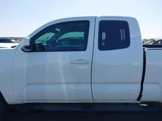 2019 Toyota Tacoma SR with VIN 5TFRX5GN3KX139213, listed as a IAAI auction lot 42261533 with 29,794 mi miles and . Bid and sale history available at DreamBid. Image 15.
