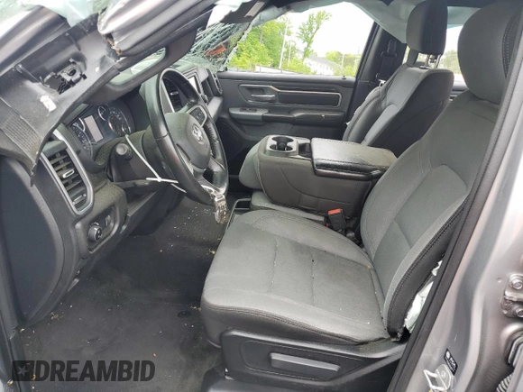 2022 Ram 1500 Big Horn z VIN 1C6RRFBGXNN278996, wystawiony jako Copart lot #55657725 z przebiegiem 65 207 mil mil oraz Czysty tytuł • Clean title. Historia ofert i sprzedaży dostępna na DreamBid. Obrazek 7.