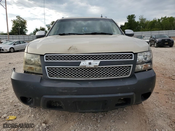 2008 Chevrolet Avalanche LT w/1LT with VIN 3GNFK12308G115133, listed as a Copart auction lot 72465614 with 147,996 mi miles and Salvage Title. Bid and sale history available at carsss.com. Image 5.