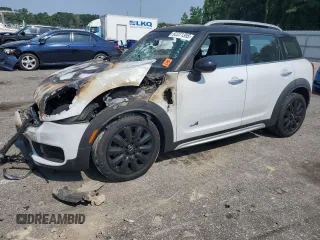 2019 MINI Countryman Cooper with VIN WMZYV5C53K3F58065, listed as a Copart auction lot 62221395 with 109,108 mi miles and Salvage title. Bid and sale history available at DreamBid. Image 1.