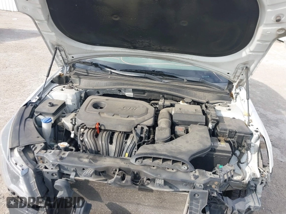 2017 Kia Optima EX with VIN 5XXGU4L34HG167892, listed as a IAAI auction lot 41853266 with 179,210 mi miles. Bid and sale history available at carsss.com. Image 10.