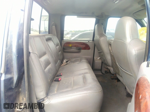 2002 Ford F-250 XL with VIN 1FTNW21F72EC73901, listed as a IAAI auction lot 33186971 with 241,247 mi miles and . Bid and sale history available at DreamBid. Image 8.