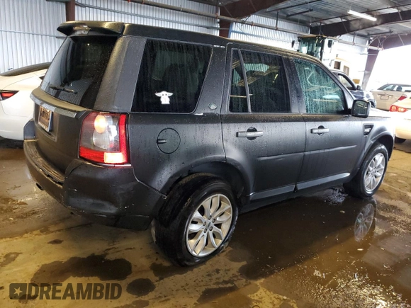 2011 Land Rover LR2 HSE with VIN SALFR2BN8BH267405, listed as a Copart auction lot 43288545 with 109,622 mi miles and Salvage title. Bid and sale history available at DreamBid. Image 3.