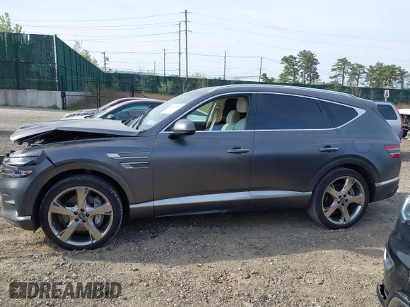 2023 Genesis GV80 z VIN KMUHCESC2PU127234, wystawiony jako IAAI lot #42076050 z przebiegiem 24 281 mil mil oraz . Historia ofert i sprzedaży dostępna na DreamBid. Obrazek 14.