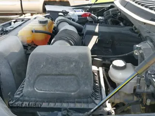 2018 Ford F-150 XLT z VIN 1FTEW1EG4JKC61072, wystawiony jako IAAI lot #42978854 z przebiegiem 126 442 mil mil oraz . Historia ofert i sprzedaży dostępna na DreamBid. Obrazek 19.