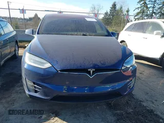 2017 Tesla Model X 90D z VIN 5YJXCBE21HF076514, wystawiony jako IAAI lot #41559020 z przebiegiem 108 573 mil mil oraz . Historia ofert i sprzedaży dostępna na DreamBid. Obrazek 12.
