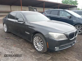 2012 BMW 7 Series 750Li xDrive z VIN WBAKC8C59CC436545, wystawiony jako IAAI lot #42438798 z przebiegiem Nie podano mil oraz . Historia ofert i sprzedaży dostępna na DreamBid. Obrazek 1.