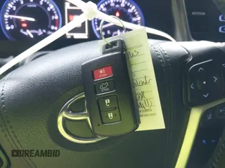 2018 Toyota Highlander SE z VIN 5TDJZRFH0JS542841, wystawiony jako IAAI lot #42213372 z przebiegiem 88 809 mil mil oraz . Historia ofert i sprzedaży dostępna na DreamBid. Obrazek 11.