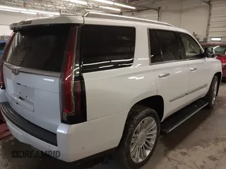 2018 Cadillac Escalade Platinum z VIN 1GYS4DKJ8JR199087, wystawiony jako IAAI lot #42062074 z przebiegiem 97 751 mil mil oraz . Historia ofert i sprzedaży dostępna na DreamBid. Obrazek 4.