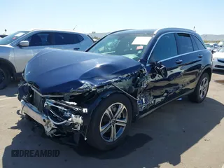 2020 Mercedes-Benz GLC 300 z VIN W1N0G8EB9LF847906, wystawiony jako IAAI lot #41902604 z przebiegiem 40 052 mil mil oraz . Historia ofert i sprzedaży dostępna na DreamBid. Obrazek 18.