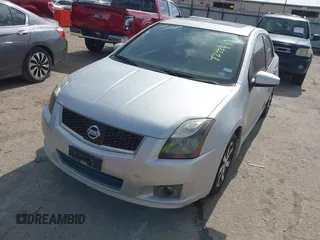 2012 Nissan Sentra S z VIN 3N1AB6AP4CL605131, wystawiony jako IAAI lot #42420591 z przebiegiem 199 410 mil mil oraz . Historia ofert i sprzedaży dostępna na DreamBid. Obrazek 2.