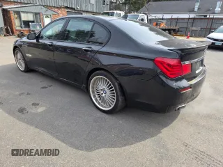 2012 BMW 7 Series 750i z VIN WBAKA8C56CCY3793, wystawiony jako Copart lot #49264245 z przebiegiem 118 295 mil mil oraz Czysty tytuł • Clean title. Historia ofert i sprzedaży dostępna na DreamBid. Obrazek 3.