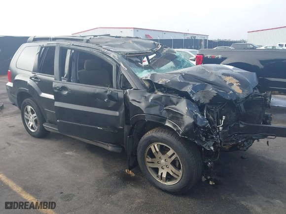 2004 Mitsubishi Endeavor XLS with VIN 4A4MM31S84E032137, listed as a IAAI auction lot 40785020 with 146,709 mi miles. Bid and sale history available at carsss.com. Image 1.