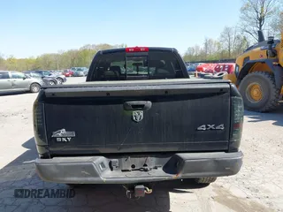 2008 Dodge 1500 SLT with VIN 1D7HU18288J129943, listed as a IAAI auction lot 42137458 with 205,198 mi miles. Bid and sale history available at carsss.com. Image 16.