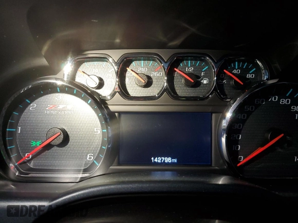 2018 Chevrolet Silverado 1500 LT with VIN 3GCUKREC3JG258674, listed as a Copart auction lot 87425324 with 142,796 mi miles and Salvage Title. Bid and sale history available at carsss.com. Image 9.