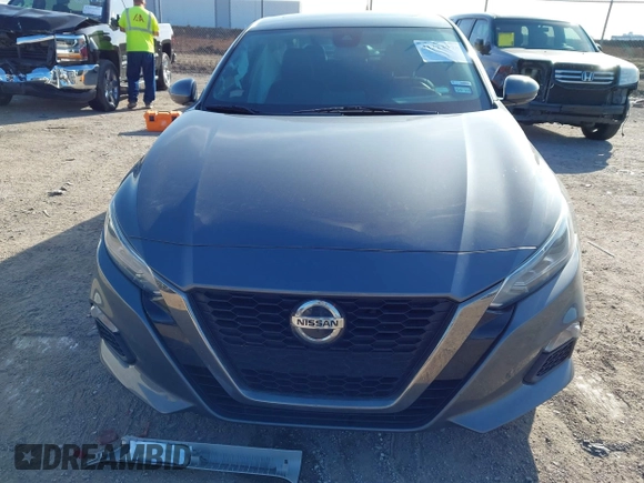 2021 Nissan Altima 2.5 SR with VIN 1N4BL4CV7MN386445, listed as a IAAI auction lot 41223978 with 65,945 mi miles. Bid and sale history available at carsss.com. Image 12.