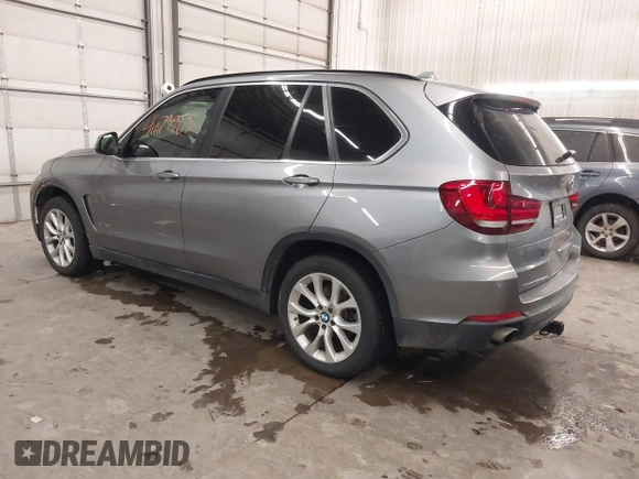 2016 BMW X5 xDrive35i z VIN 5UXKR0C5XG0U12540, wystawiony jako IAAI lot #41179965 z przebiegiem 75 997 mil mil oraz . Historia ofert i sprzedaży dostępna na DreamBid. Obrazek 3.