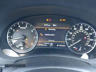 2023 Infiniti QX50 Luxe z VIN 3PCAJ5BA7PF116022, wystawiony jako IAAI lot #42321592 z przebiegiem 18 758 mil mil oraz . Historia ofert i sprzedaży dostępna na DreamBid. Obrazek 7.