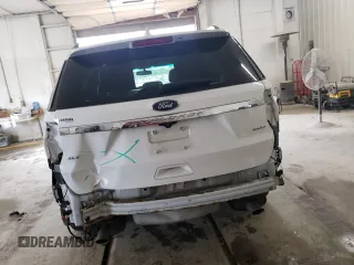 2017 Ford Explorer XLT with VIN 1FM5K8D81HGB68095, listed as a Copart auction lot 53816325 with 118,617 mi miles and Salvage Title. Bid and sale history available at DreamBid. Image 6.