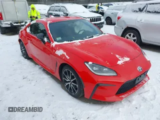 2022 Toyota GR86 with VIN JF1ZNBC15N8750081, listed as a IAAI auction lot 41164417 with 30,898 mi miles. Bid and sale history available at carsss.com. Image 1.