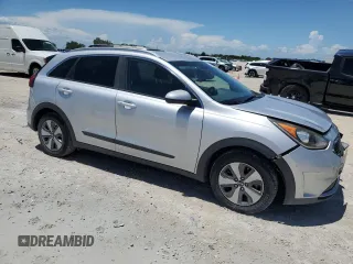 2017 Kia Niro LX with VIN KNDCB3LC8H5091046, listed as a Copart auction lot 63559304 with 79,530 mi miles and Salvage Title. Bid and sale history available at carsss.com. Image 4.