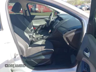 2013 Ford Focus SE with VIN 1FADP3K26DL262144, listed as a IAAI auction lot 42140228 with 107,379 mi miles. Bid and sale history available at carsss.com. Image 5.