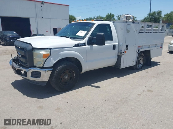 2015 Ford F-350 XL with VIN 1FDBF3E67FEB64097, listed as a IAAI auction lot 42647177 with 229,851 mi miles and . Bid and sale history available at DreamBid. Image 2.