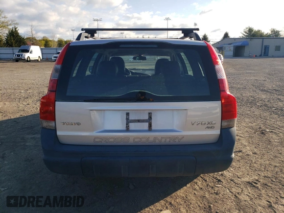 2001 Volvo V70 with VIN YV1SZ58D711042982, listed as a Copart auction lot 52968455 with 251,641 mi miles and Clean Title. Bid and sale history available at carsss.com. Image 6.