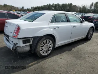 2011 Chrysler 300 C z VIN 2C3CK6CT1BH612274, wystawiony jako Copart lot #47928685 z przebiegiem 135 928 mil mil oraz Szkoda całkowita • Salvage title. Historia ofert i sprzedaży dostępna na DreamBid. Obrazek 3.