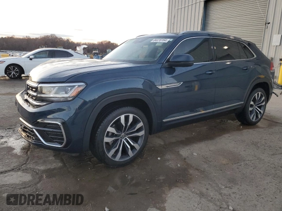 2021 Volkswagen Atlas SEL Premium R-Line with VIN 1V2FE2CA8MC238600, listed as a Copart auction lot 84416164 with 41,719 mi miles and Salvage title. Bid and sale history available at DreamBid. Image 1.